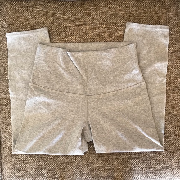 Lululemon Wunder Under high waist crop leggings - Picture 3 of 4